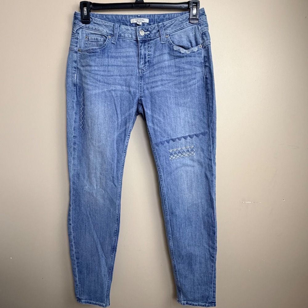 Comma Casual Identity Boyfriend‎ Jeans Blue Embroidered Tapered Fit Size 6 US